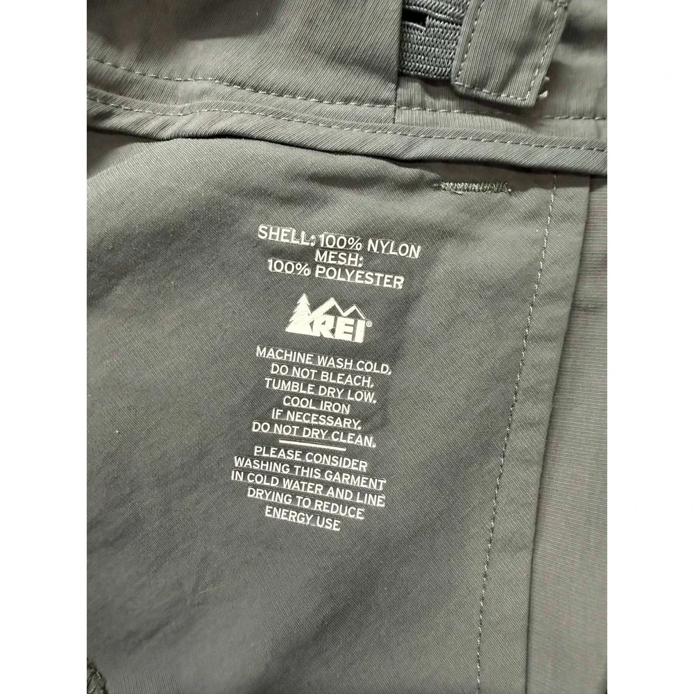 REI Co-op Women's Size 6 Cargo Shorts Grey Nylon Hiking Outdoor (Tag‎ 6) RN37249